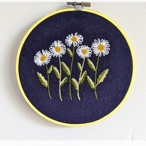 Daisies Hand Embroidery Kit // Floral Embroidery