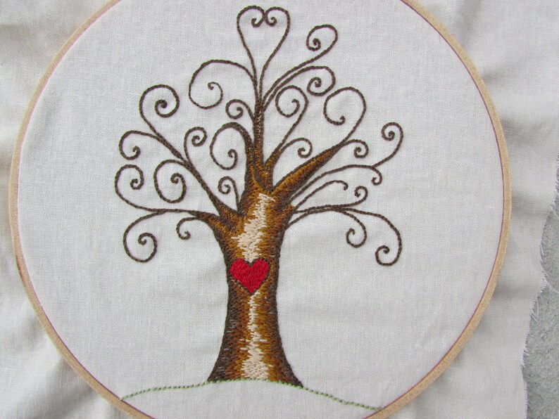 Hand Embroidery Pattern // Swirly Tree image 2
