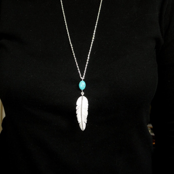 Collier turquoise et plumes argentées, collier bohème argenté, long collier plumes argentées, collier superposé, collier bohème, cadeaux