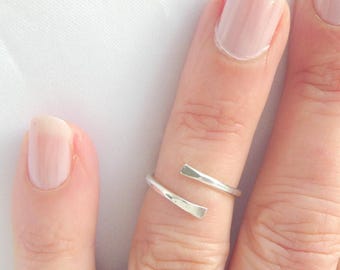 Anillo de plata martillada para nudillos/meñique, regalo para ella