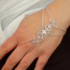 Slave bracelet, Silver slave bracelet ring, Multi chain Silver hand bracelet ring, Bohemian hand jewelry, Silver bracelet ring