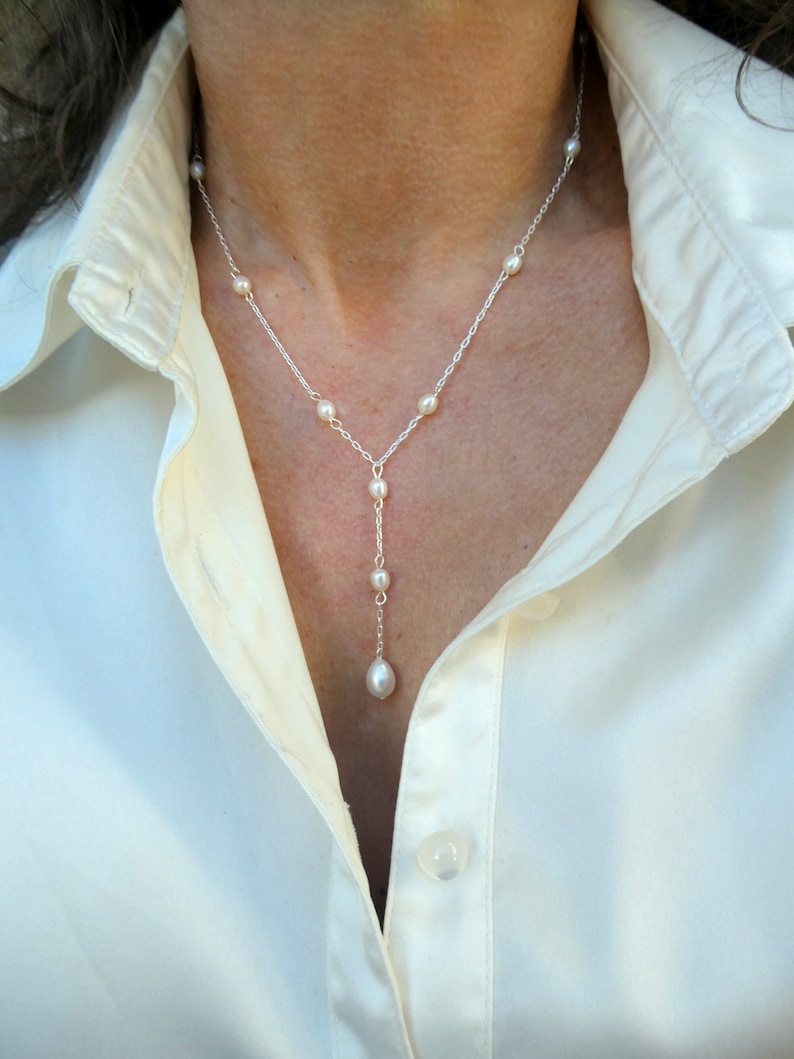 Sterling silver pearl lariat necklace, Bridal necklace, Freshwater pearl necklace, Silver pearl necklace, Delicate necklace, June Birthstone