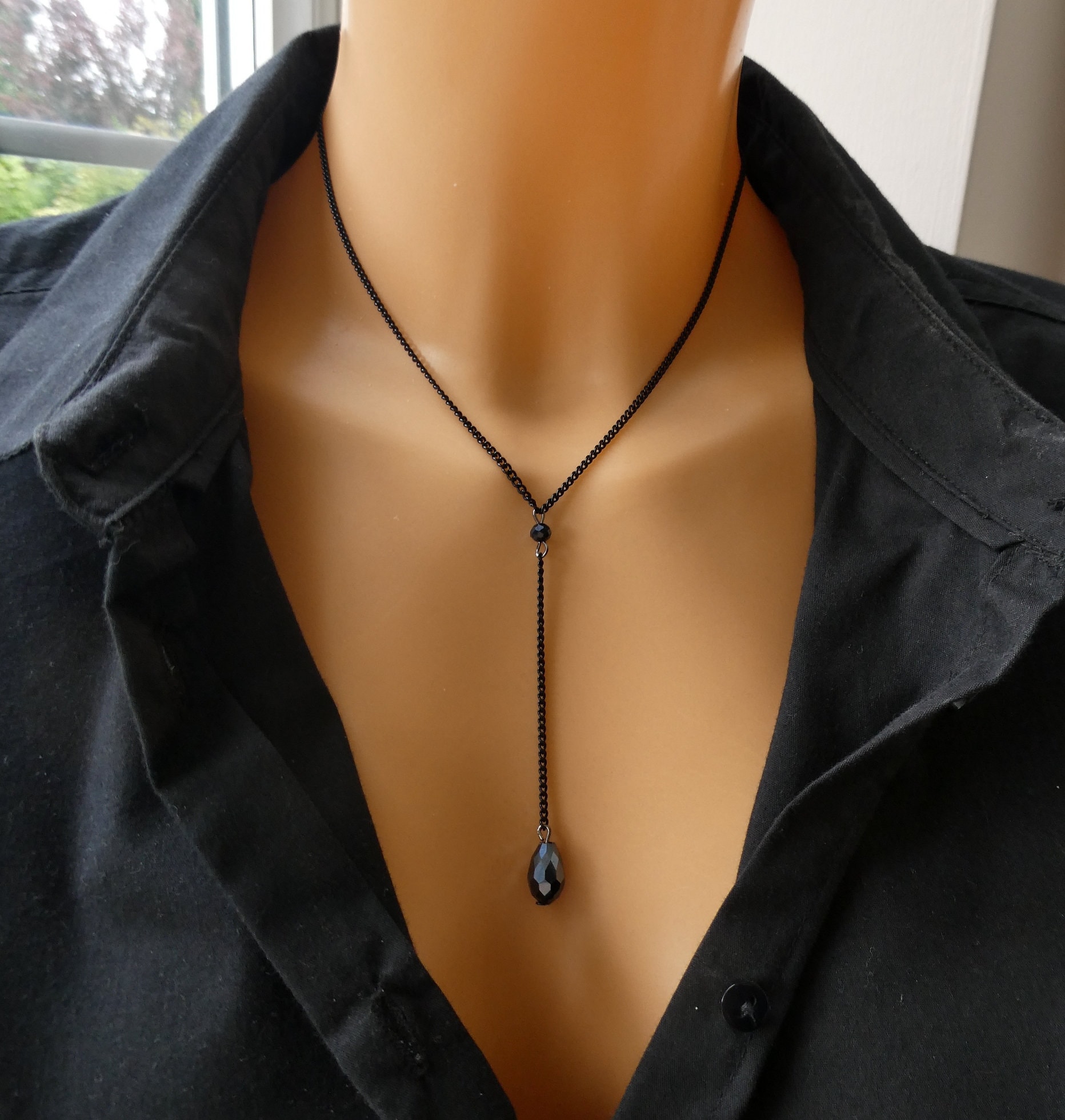 Black chain black crystal teardrop lariat necklace