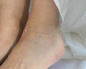 Freshwater pearl anklet, Gold pearl anklet, Pearl ankle bracelet, Summer anklet, Tiny pearl anklet, Bridal anklet, June birthstone gift