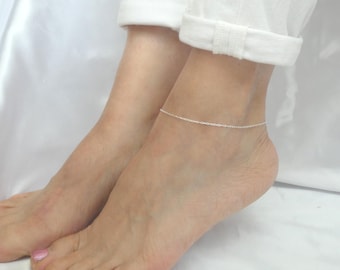 Tobillera delicada de plata esterlina: Pulsera minimalista para el tobillo para mujer.