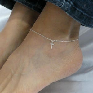 Sterling Silver cross anklet, Petite cross anklet, Religious symbol jewellery, Communion gift, Baptism gift, Faith ankle bracelet