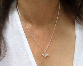 Silver Bee Necklace - Etsy UK