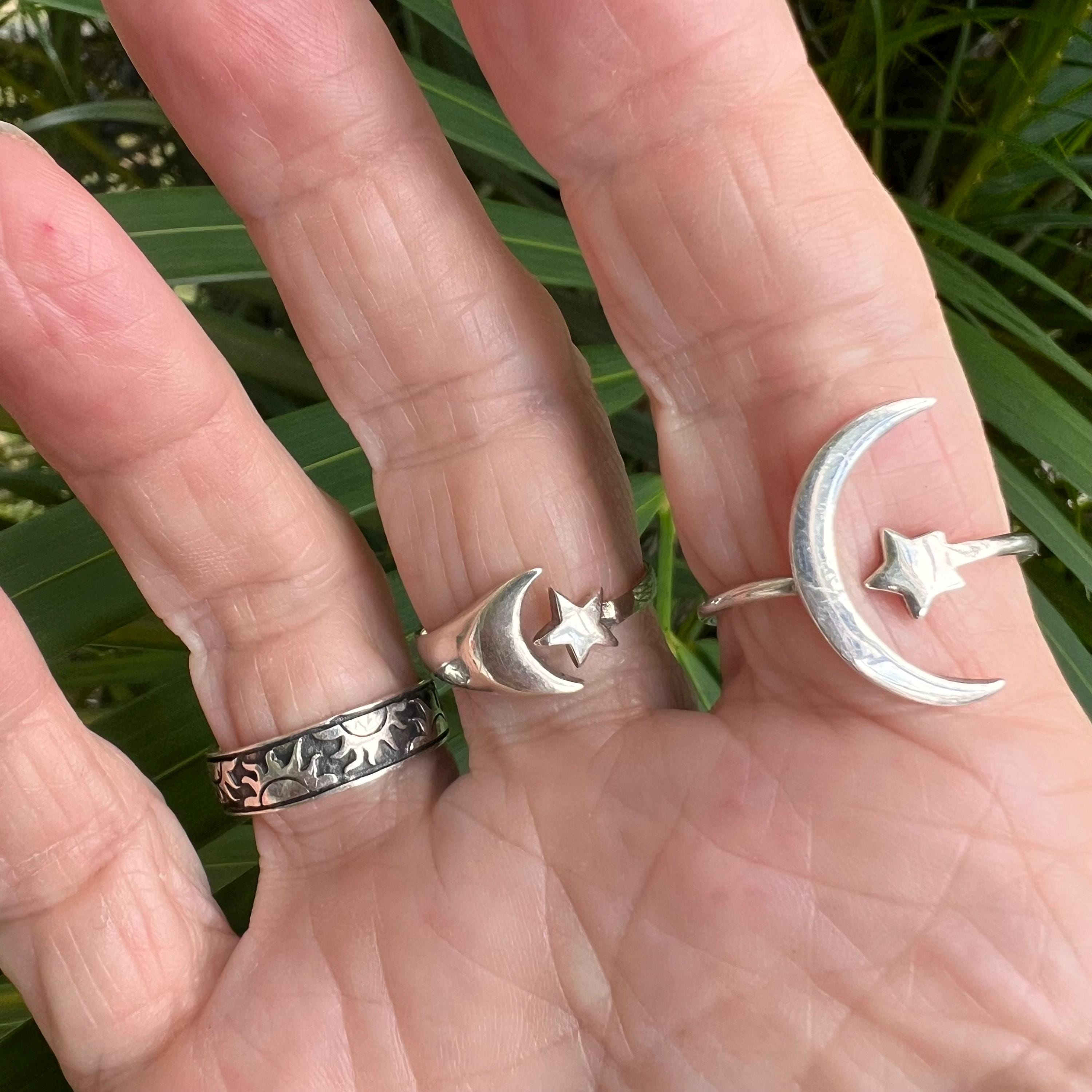 Vintage Sterling Silver Moon and Star Ring - Adjustable