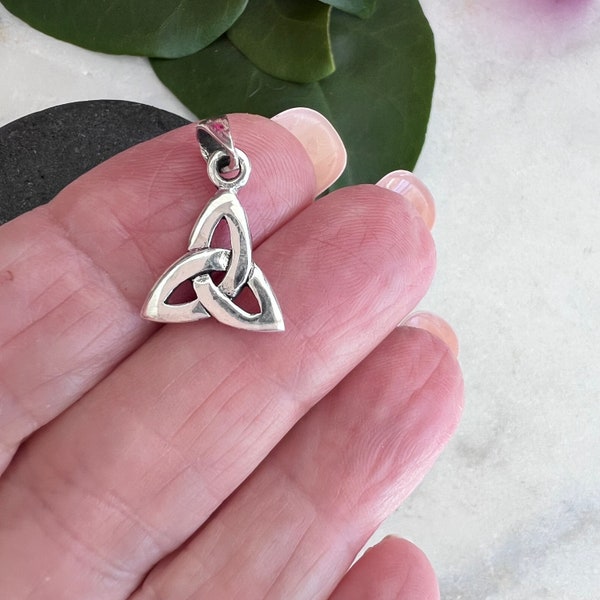 Sterling Silver Celtic Knot Triquetra, 925 Trinity Celtic Knot Jewelry, Gift for Love