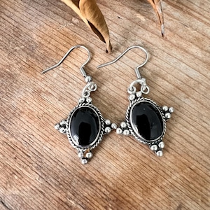 Vintage Art Deco Jet Black Earrings: Tibetan Silver Dangle Jewelry