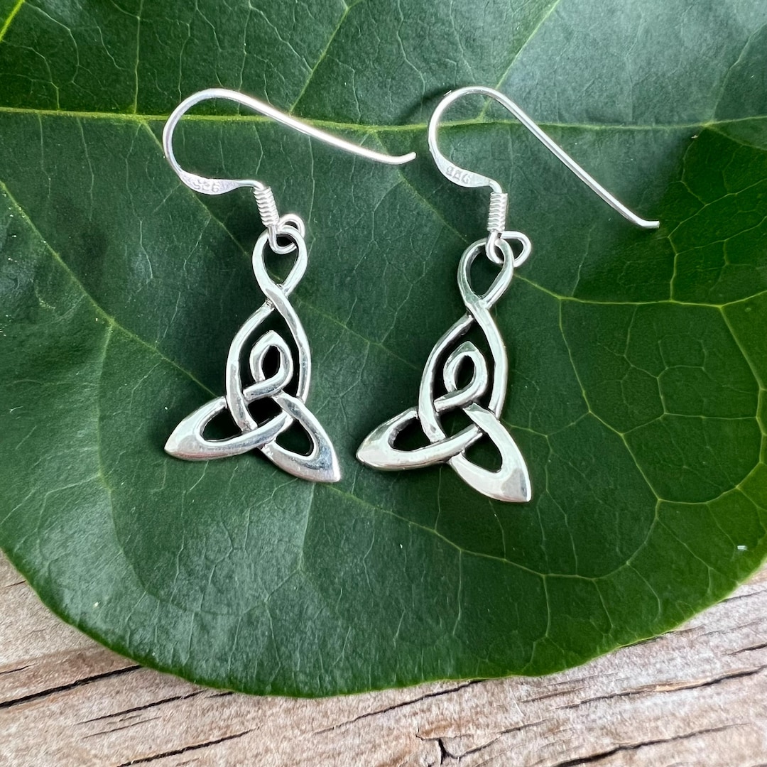 Bellissimi orecchini a croce in stile medievale realizzati a mano in argento sterling 925 - Italia