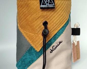 Custom name chalk bag for climbers: Hand embroidered.