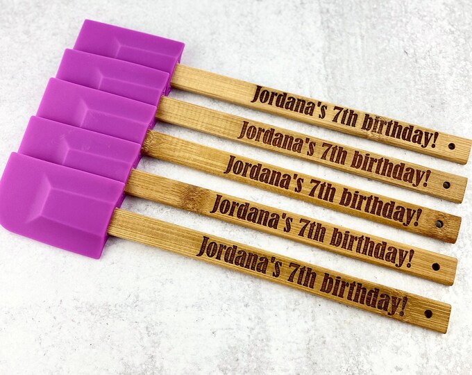 Personalized Engraved Spatula, Baking Birthday Party Favors, Custom Kitchen Utensils, Personalized Baking Gift, Bamboo Silicone Spatula