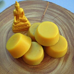 Organic 100% Beeswax Pucks