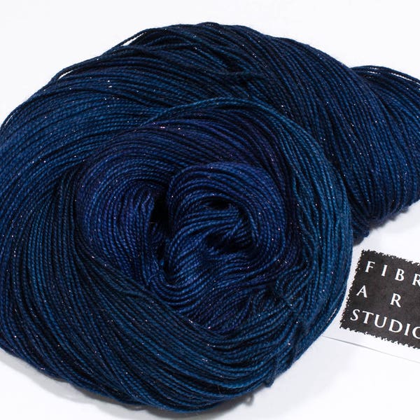 Sparkle Yarn | 100 g 438 yds | Navy Tonal Yarn with Silver Glitter | SW Merino, Nylon, Stellina | Blue Green Purple | Indigo Constellation