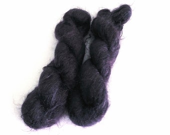 Brushed Kid Mohair Silk Yarn in Lace Weight in black | 50 g 459 yds | Semi Solid Mohair Yarn | Tapestry Weaving Yarn | Black Cat