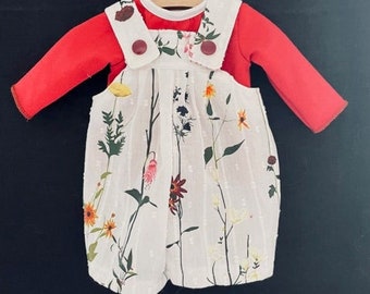 Pattern: Cute dungaree adjustable in size.