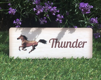 HORSE NAME / Stable Sign Wood Effect Design in Metal - Add Your Own Text / Photo