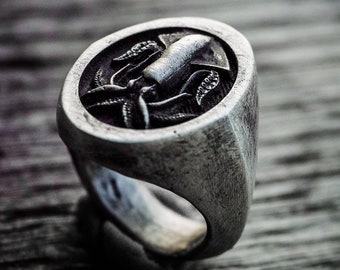Sterling silver squid fish skull oxidized ring chevalier collection " Cheva "
