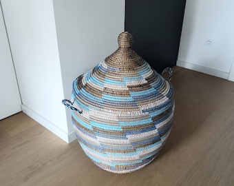 Wäschekorb mit senegalesischem Gras, cesta