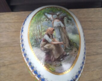 Easter Egg, German porcelain egg shaped Box