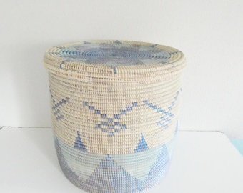 Very Exclusive Basket, Eclectic Laundry Hamper, Ivory and Blue,XXL Size, Indigo Blue Home Decor, Side table,