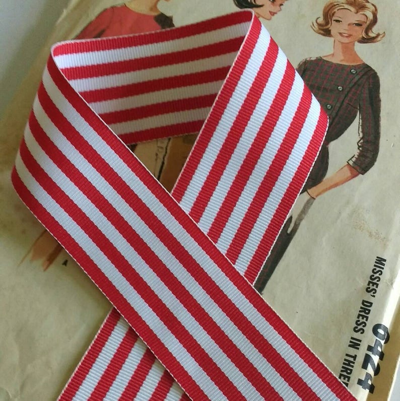 Red and White Striped Ribbon, Classic Christmas Grosgrain Ribbon 1.5 image 2