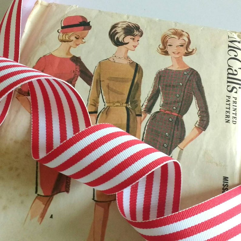 Red and White Striped Ribbon, Classic Christmas Grosgrain Ribbon 1.5 image 3