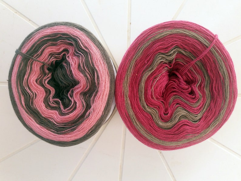 Yarn for a lighthouse cloth Desert Rose by Annegret Germer wrapped by Wollium 5050 CottonPolyacrylic