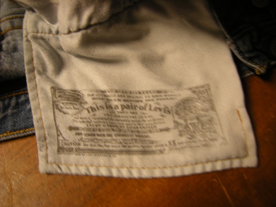 vtge 501-levis jeans-men jeans-slightly distresse… - image 4