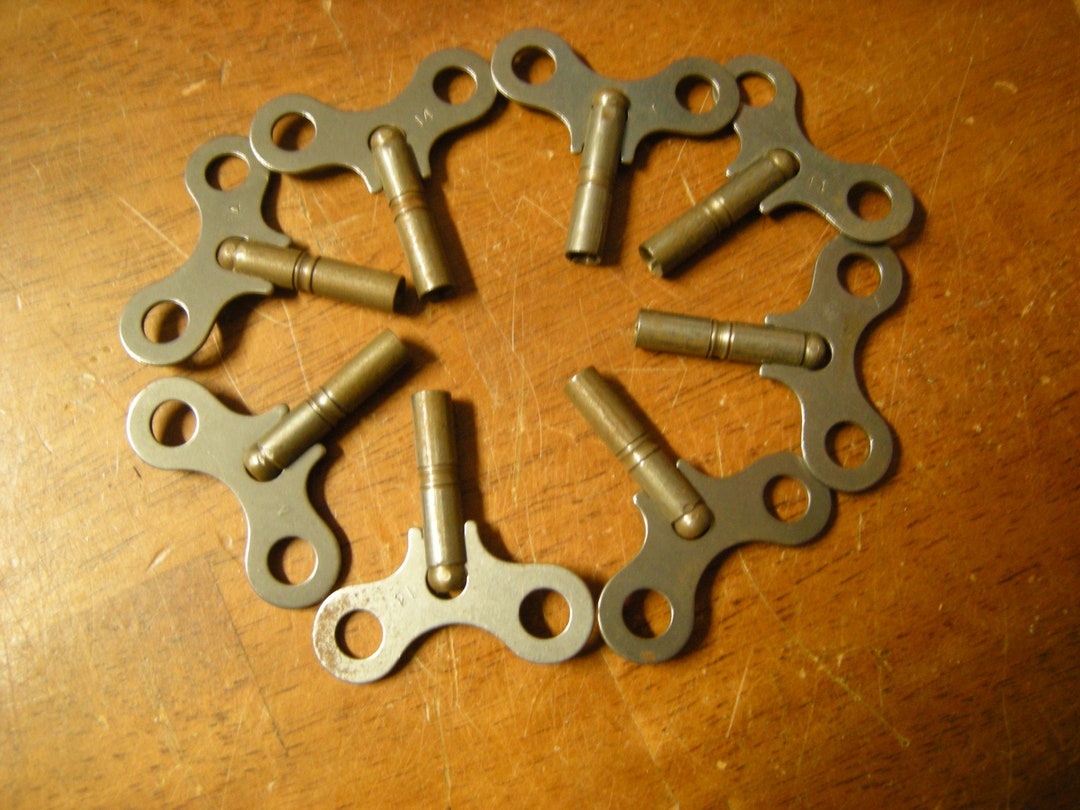 1 Vtge Steel Keyclock Keyreplacementartcraftsassemblagesteampunk