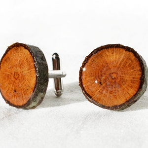 Rustic Wood cufflinks, plain varnished Oak tree wooden cufflinks, Men's accessory, personalised gift for Him, rustic cufflinks, simple