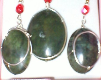 Earrings and pendant set.