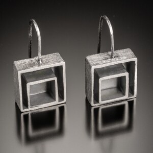 Quadratische innen Quadrat Silber Ohrringe