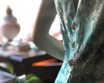 Adorable Brocade Ensemble ca. 1960&#39;s Fabulous Buttons & Details