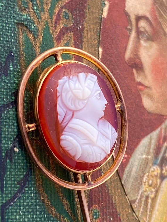 Art Deco 10k Gold Cameo Stickpin