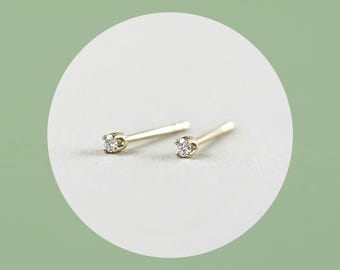 Umweltfreundliche kleine Diamant-Ohrringe, zierliche 1.5 mm, 2 mm, 3 mm Ohrstecker, solides Gelbgold 585 - Schmuck aus Diamanten