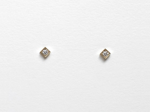 14Kゴールドスクエアダイヤモンドスタッドピアス - Etsy 日本