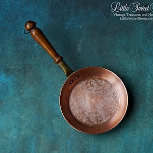 Vintage english copper pan, country cottage decorative kitchen ware, english Copper Cookware, wall hanging pan