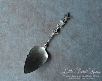 Vintage versilberter Tortenheber: Drehbarer Windmühlengriff, Blumengravur