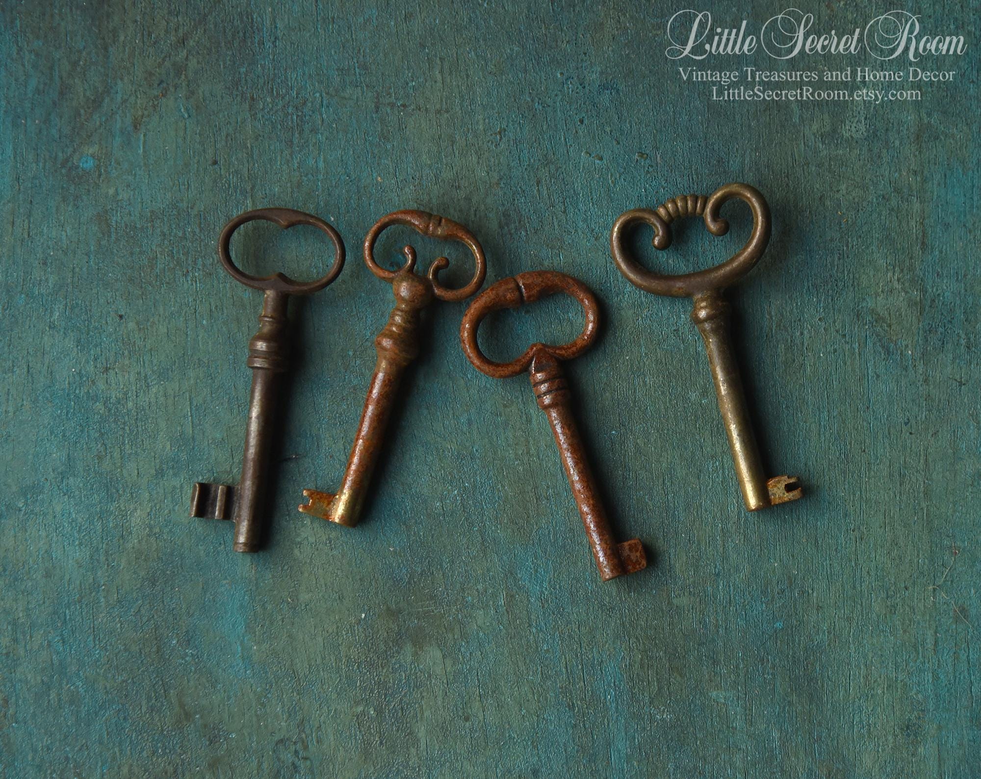Set of 4 Vintage Skeleton Keys, Antique Rusted Keys With Patina, Old ...