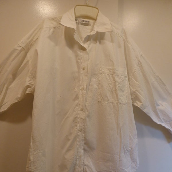 Vintage 90s Womens  M Rafaella White Cotton Oversize Embroidered Pocket Button Down Shirt
