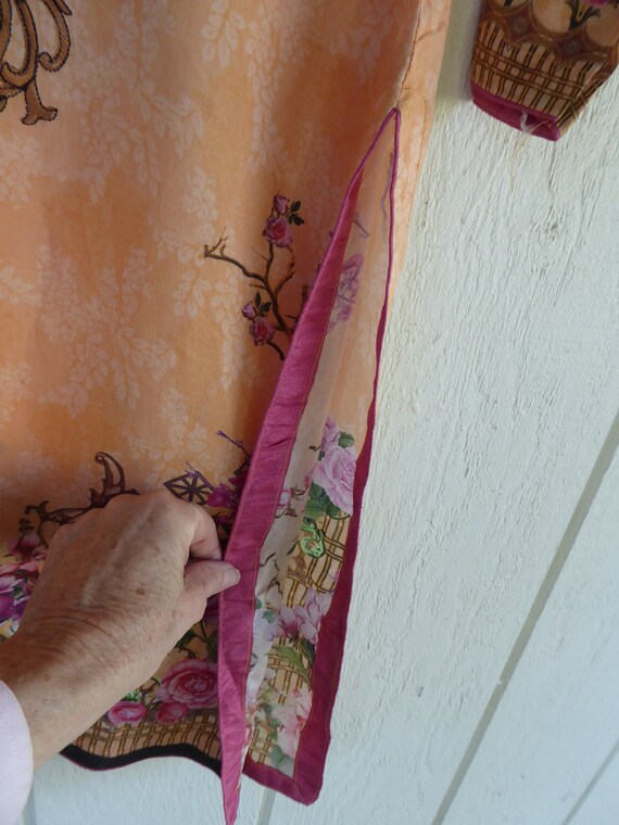 Vintage Ladies S Silk Embroidered Kaftan Peach Co… - image 3
