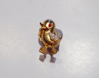 Vintage Gold Tone Duck Pin with Rhinestone Eyes and Pearl Wings