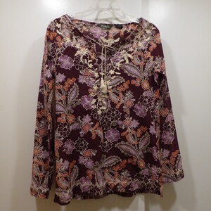 Vintage Eddie Bauer Womens XS Maroon Floral Embroidered 100% Cotton Blouse