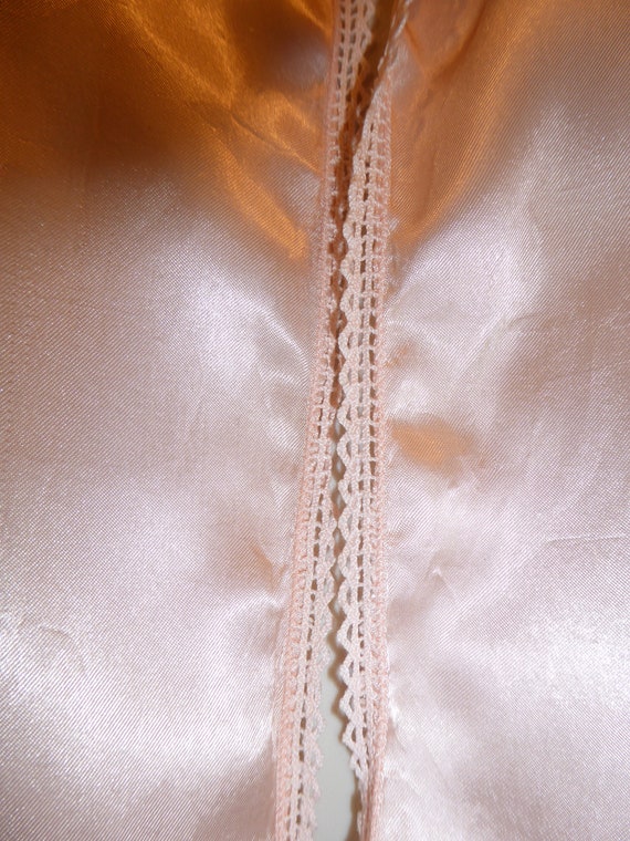 Vintage Satin TruLure Pink Embroidered Bed Jacket… - image 5