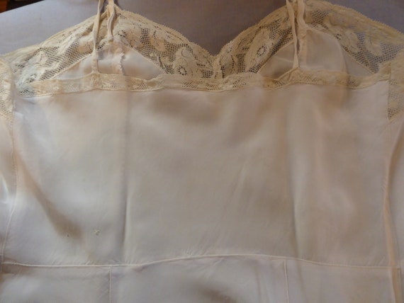 Vintage  50s Leona Bias Cut Nylon Slip with Lace … - image 7