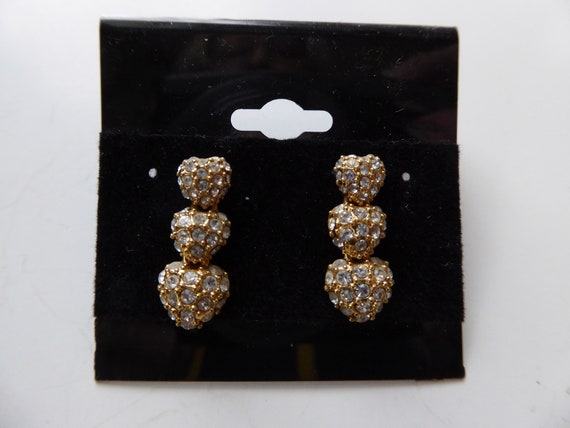 Vtg Rhinestone Stacked Heart Goldtone Earrings - image 5