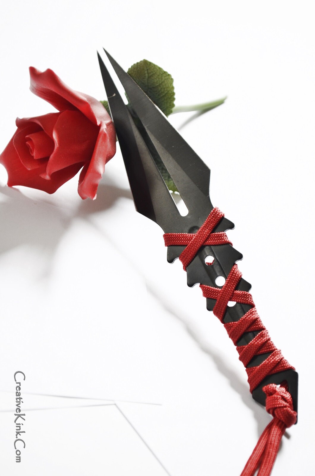 Bdsm knife