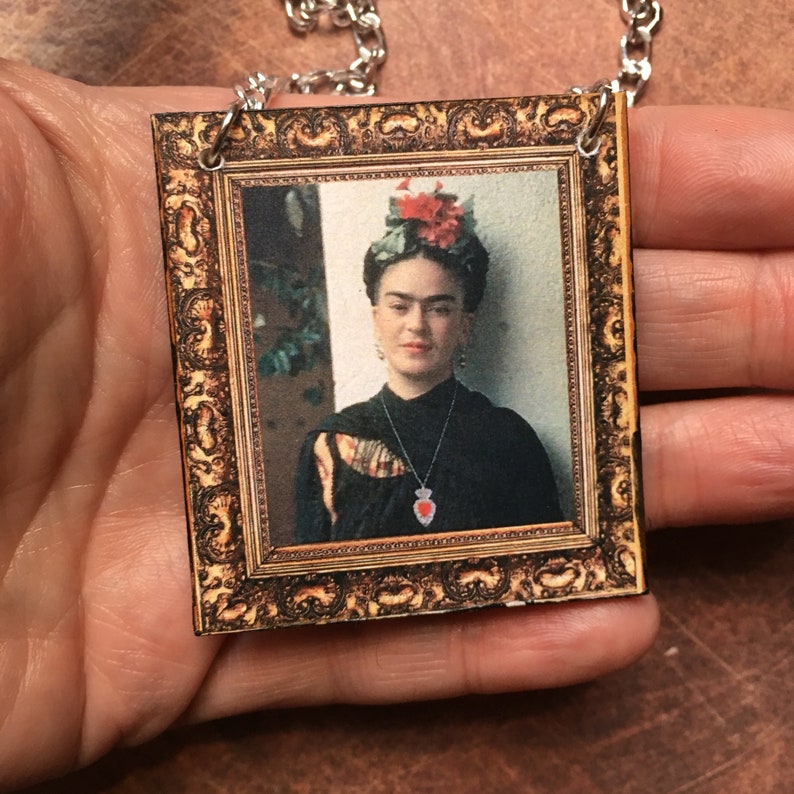 laser cut pendant necklace painting picture frame necklace artist wood art necklace frida kahlo Frida and Diego frame necklace
